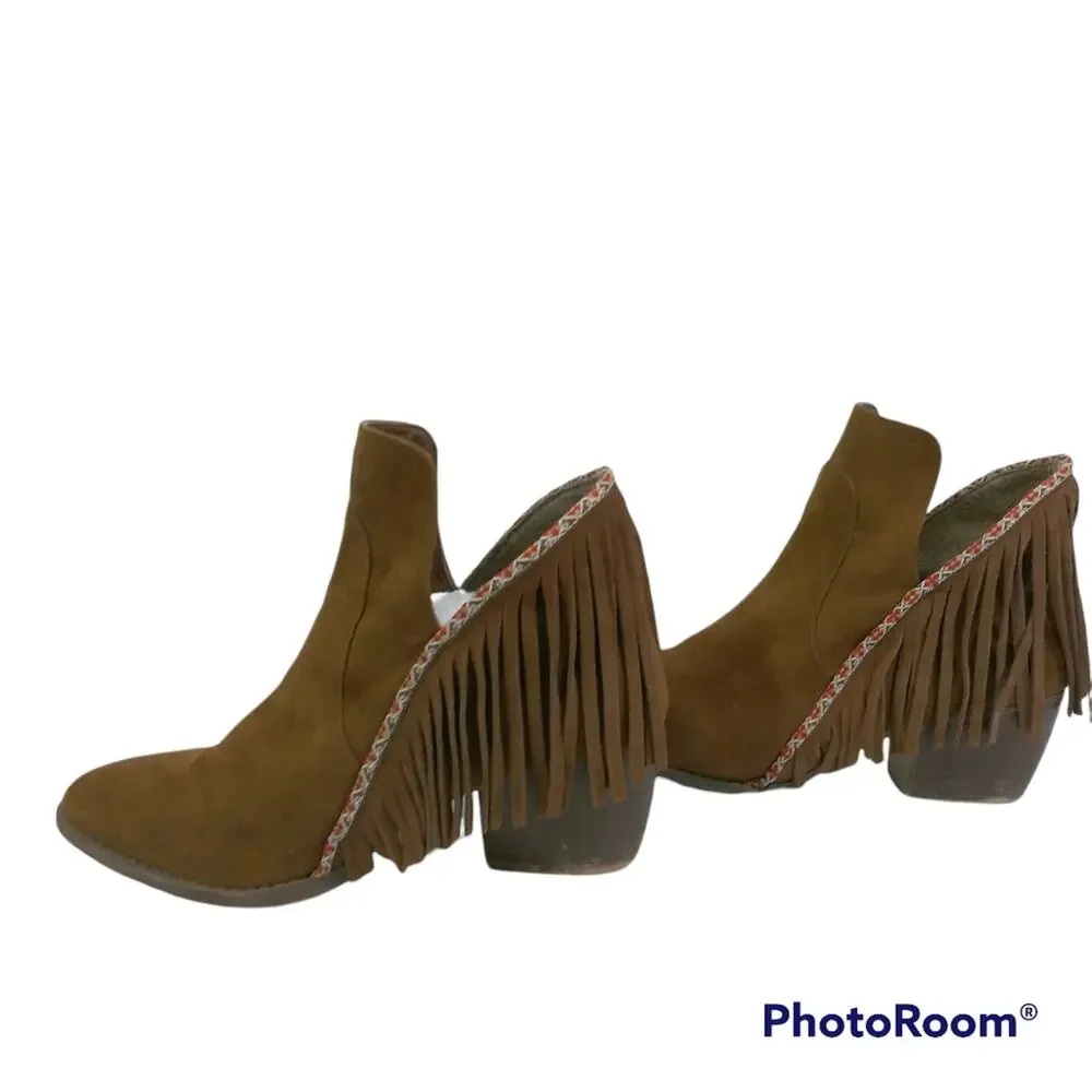 Mia Women's 'Nita' Faux Suede Fringe Boho Festival Boots Size 9